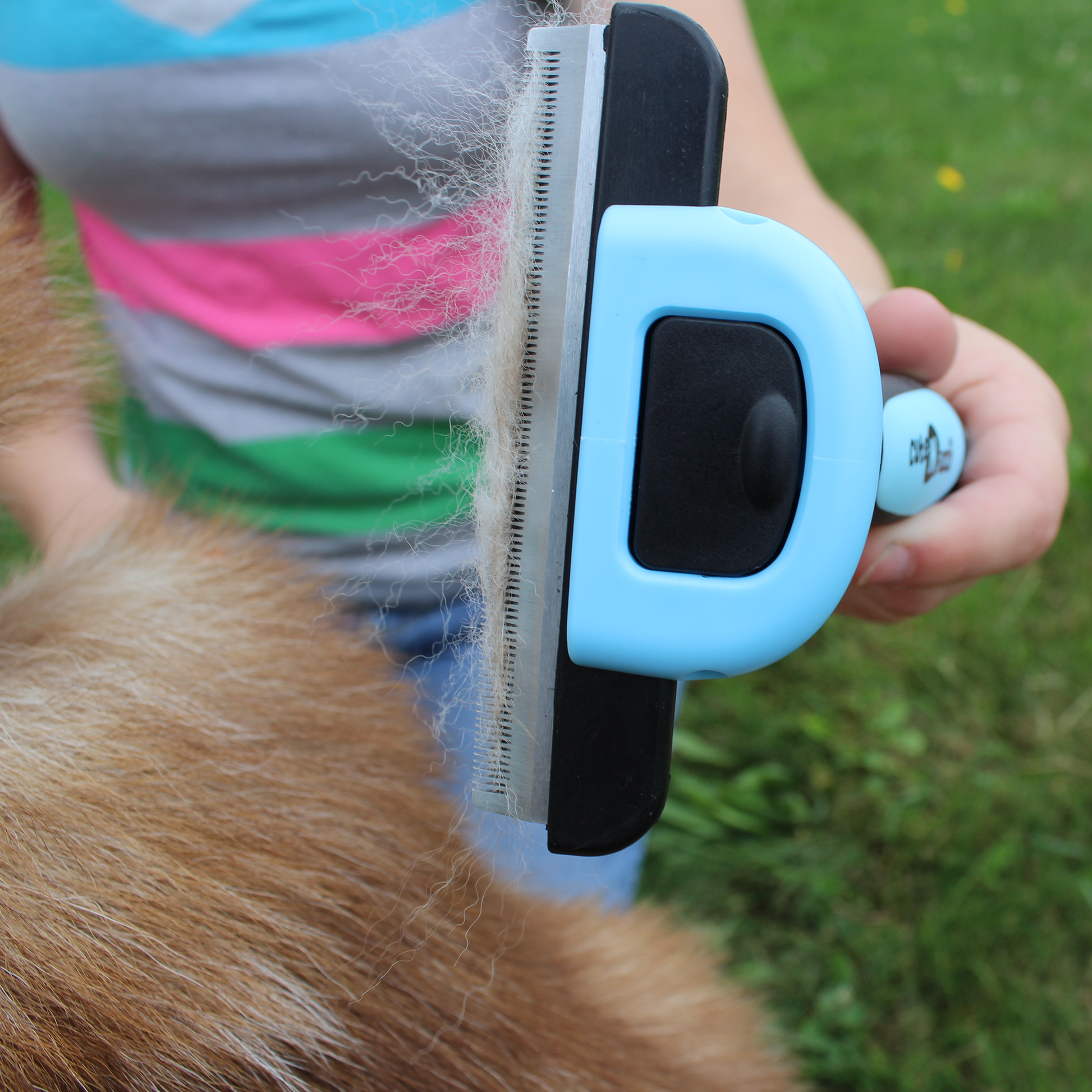  Pet Grooming Comb in  Sizes by cuteNfuzzy® Lifestyle Banner