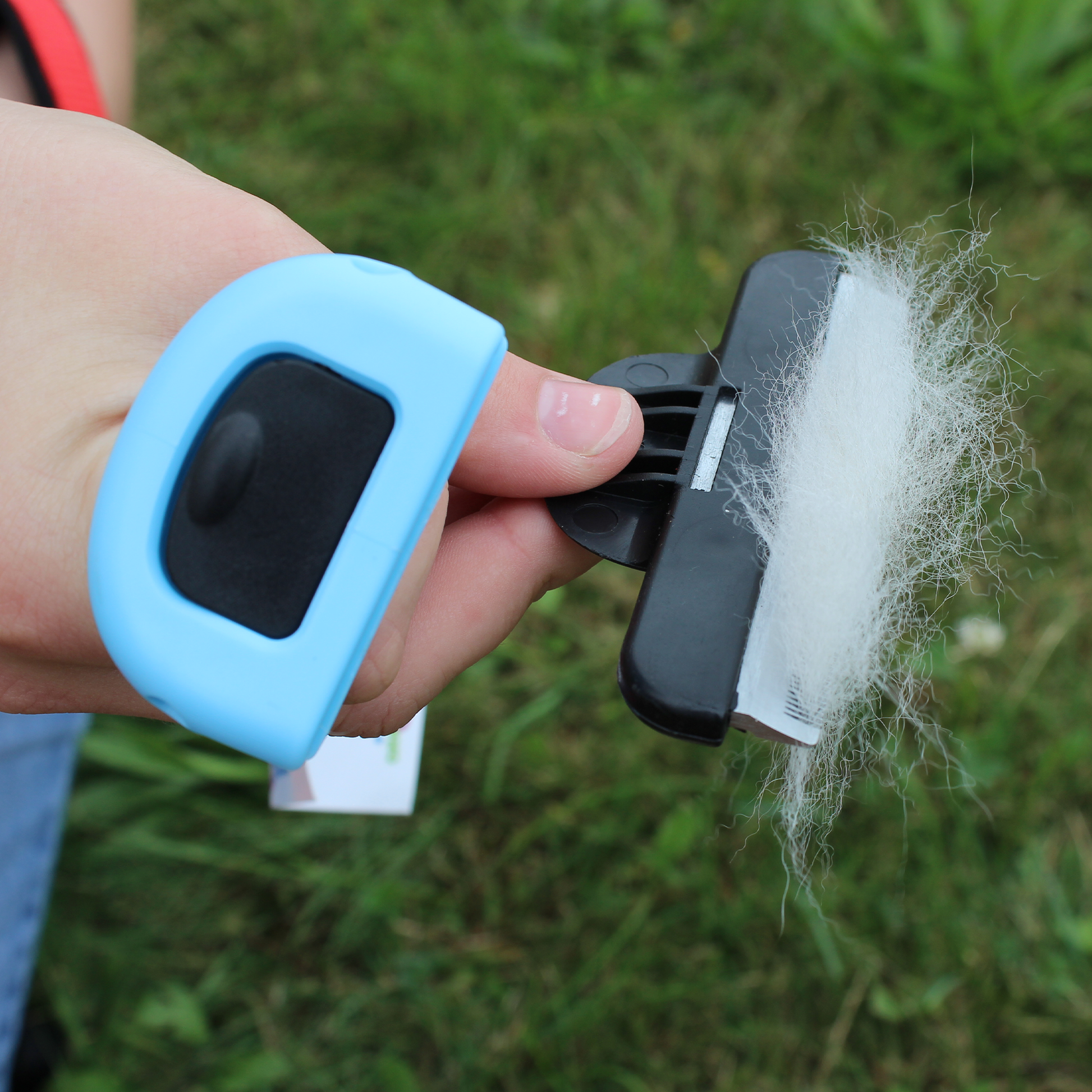 Deshedding Pet Grooming Comb in Sizes by cuteNfuzzy® Lifestyle Removeable Handle 