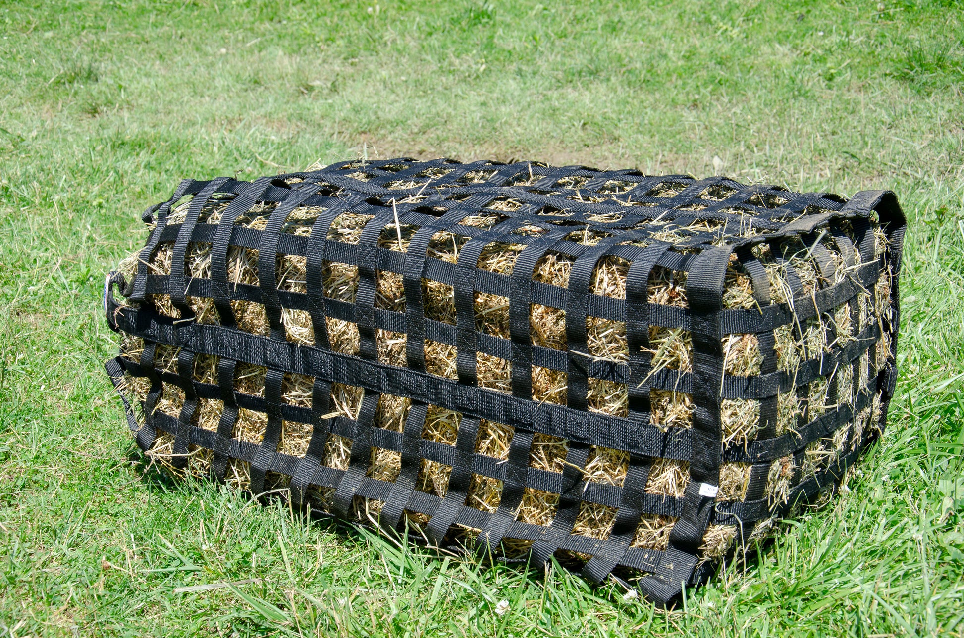 Derby Originals XL Go Around Slow Feeder Horse Hay Bag with Super Tough Bottom lifestyle